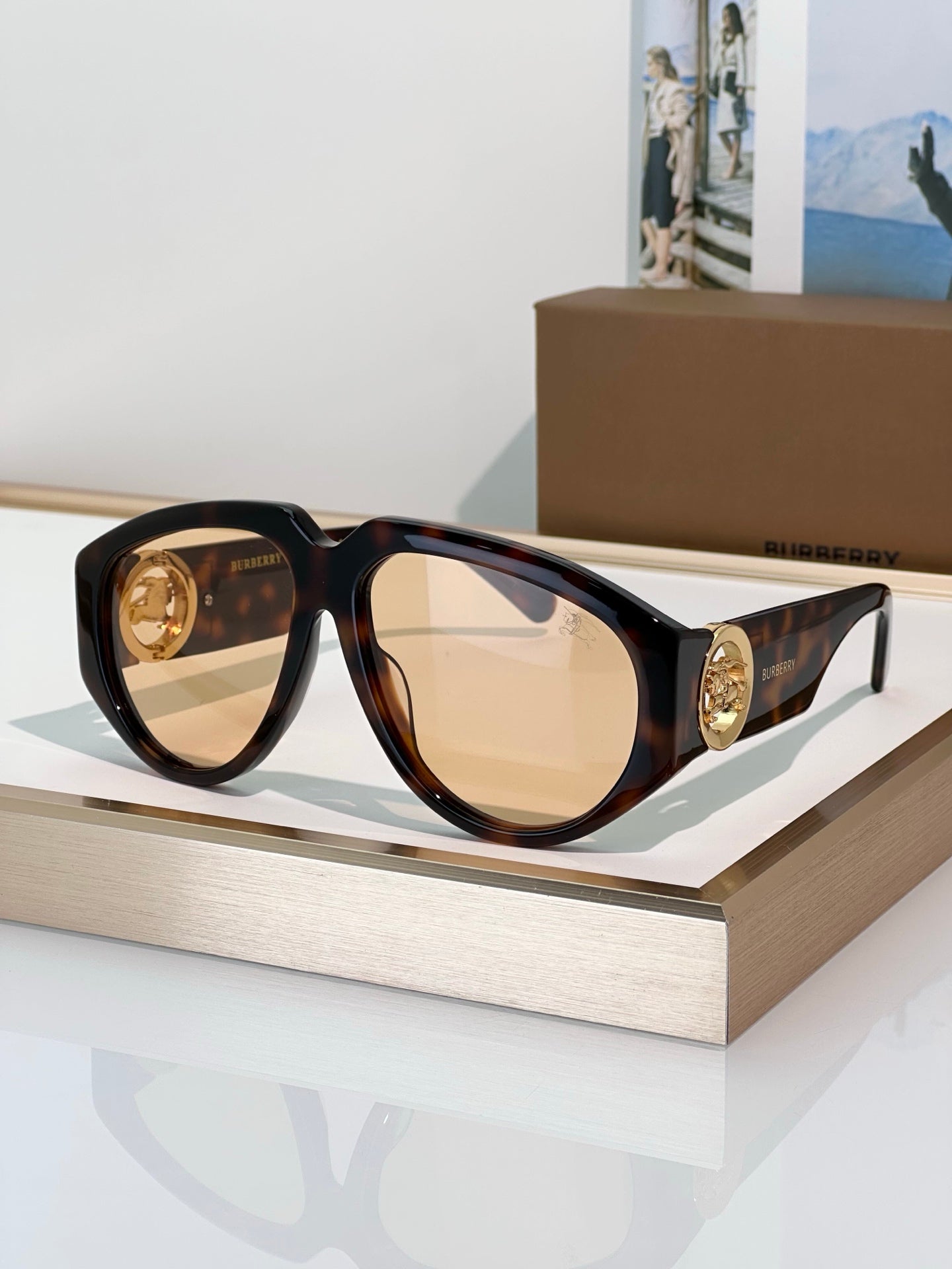 Premium Women Pilot Sunglasses 2025
